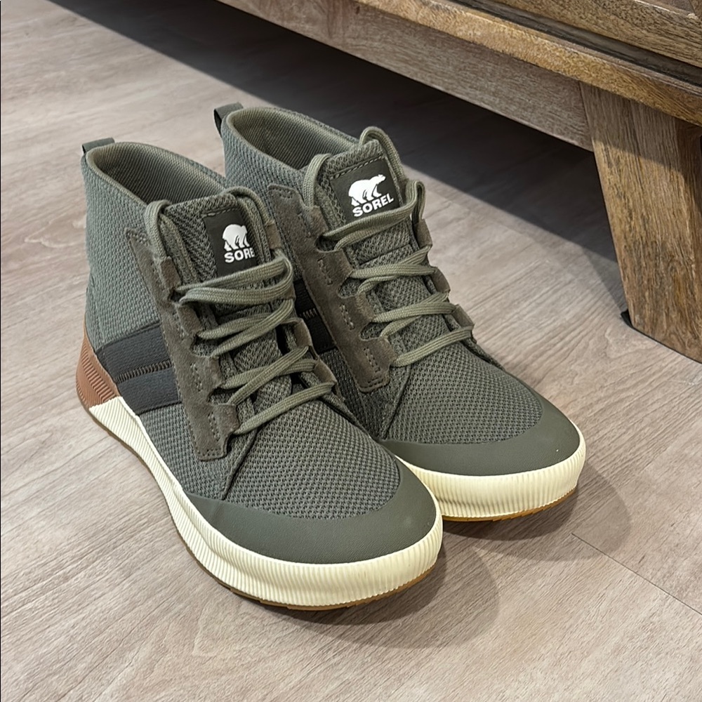 Sorel Green High-Top Sneakers